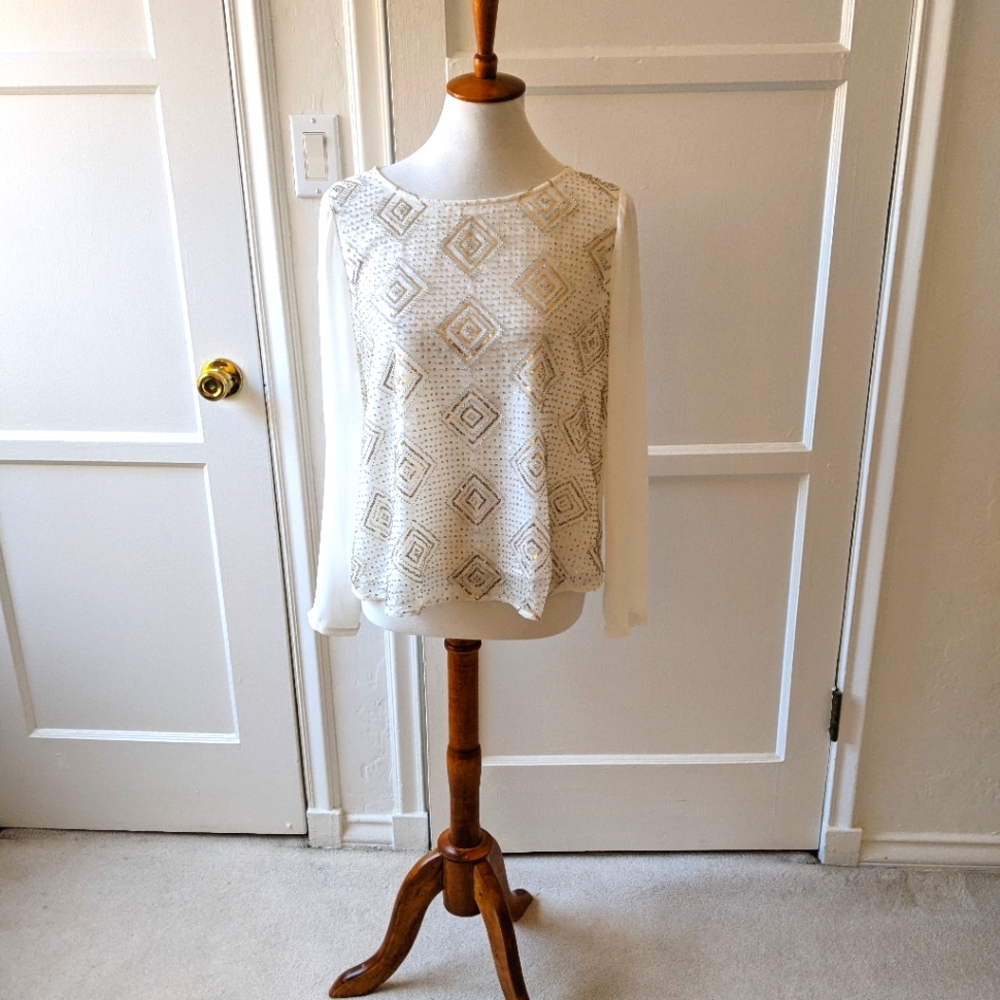 Cupcakes & Cashmere ivory and sequin beaded top NWT size small